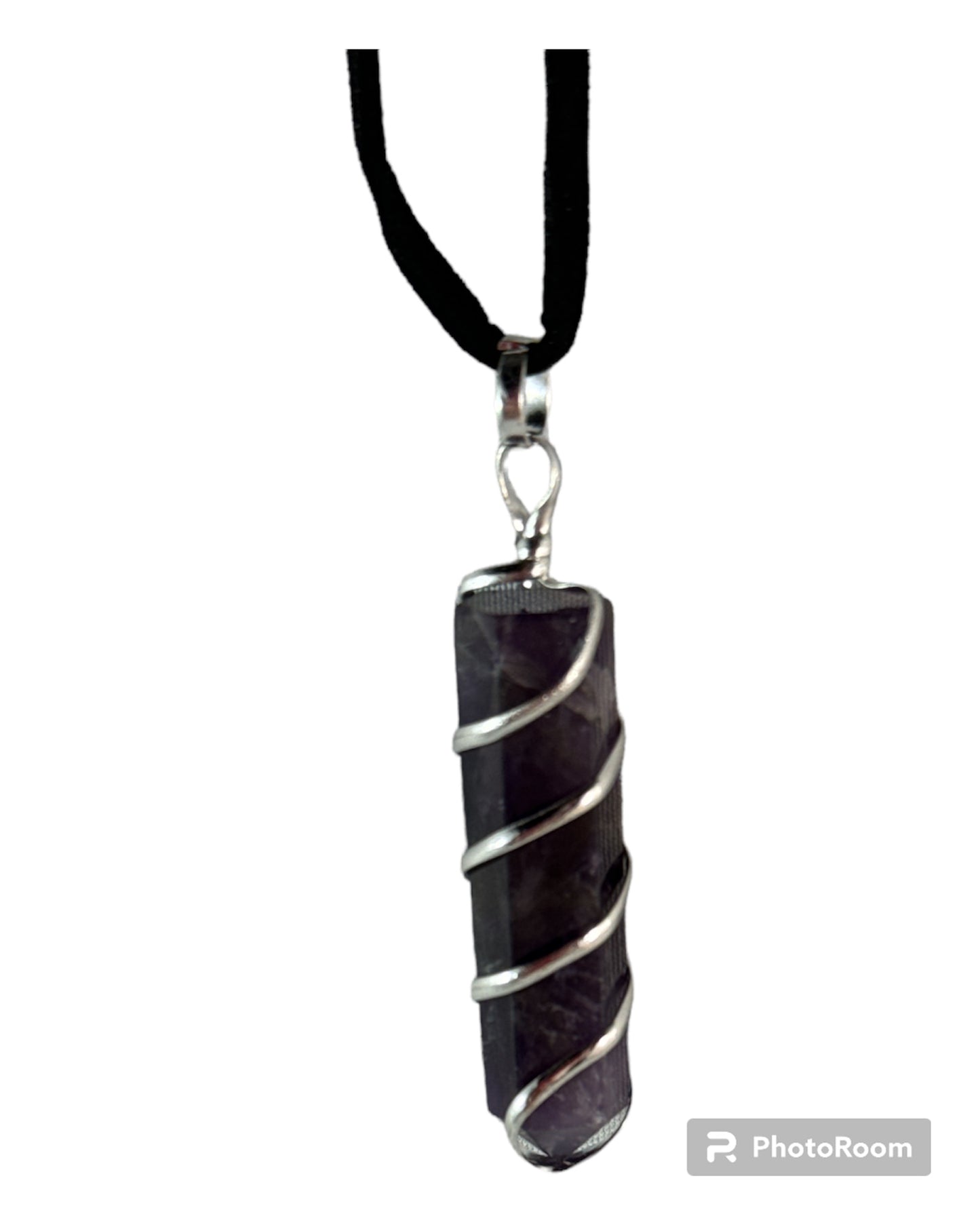 Amethyst pendant (vertical drop terminated point)