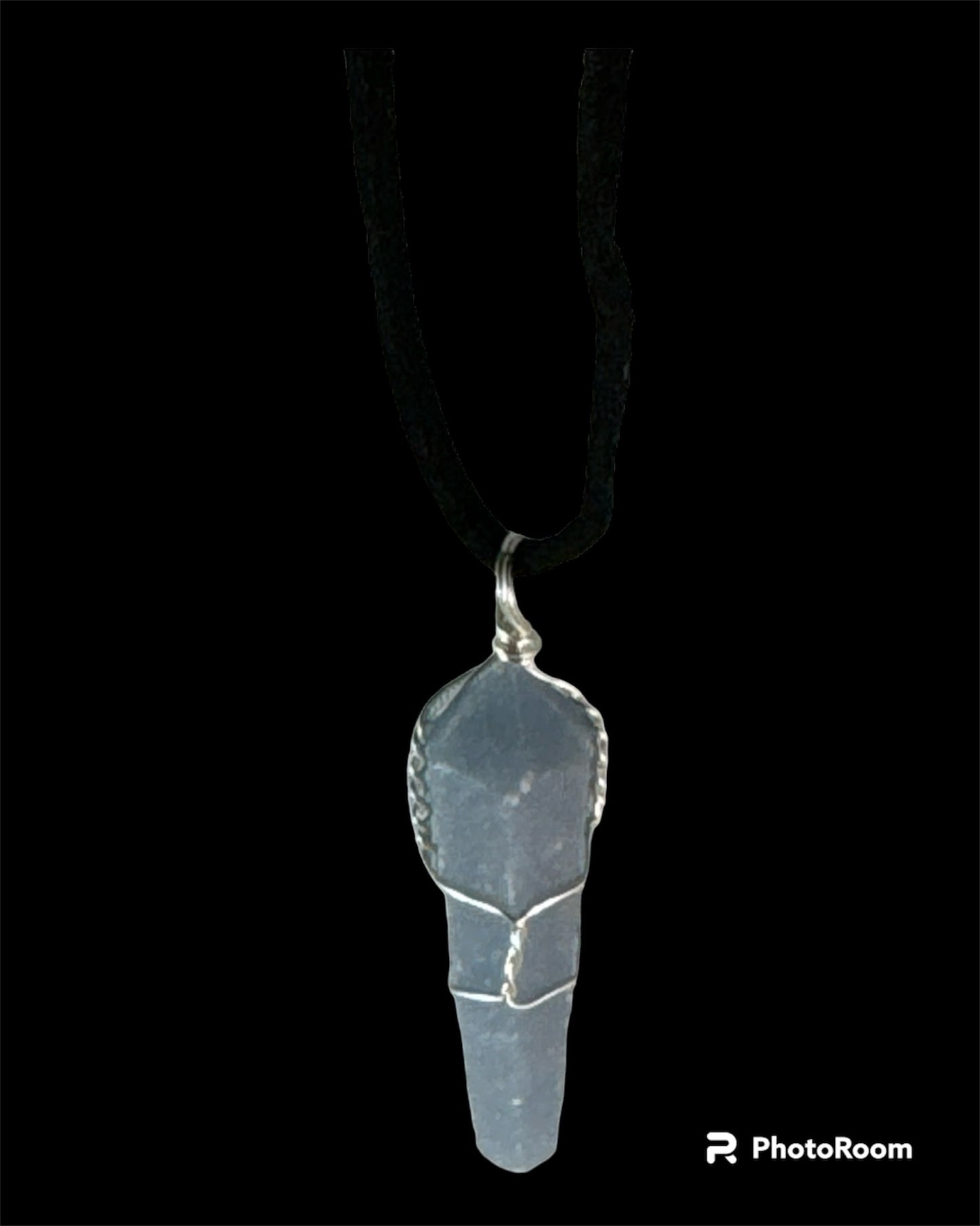 Angelite pendant (double terminated vertical drop)