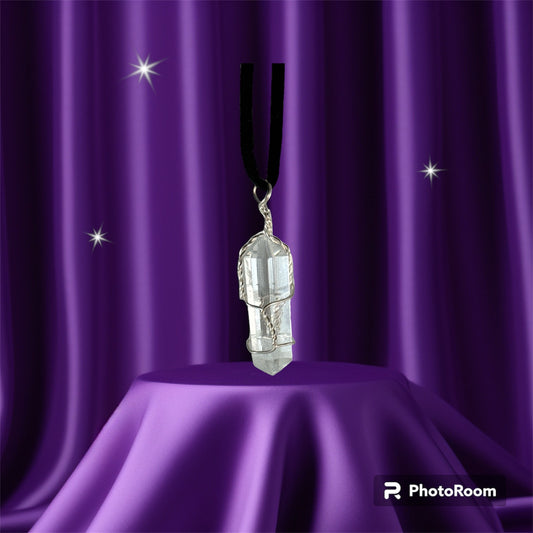Clear Quartz pendant (double terminated vertical drop)